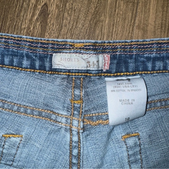 Vintage Y2K Levi’s 545 Jean Shorts - Size 10 - Picture 2 of 3